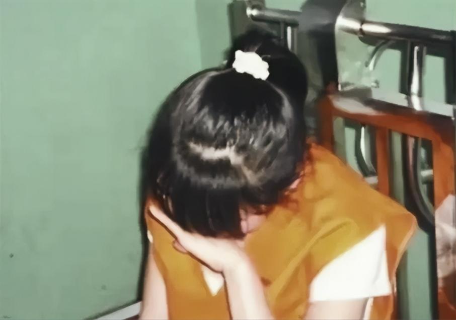 山东15岁女孩勒死母亲,女子勒死儿子案件江苏