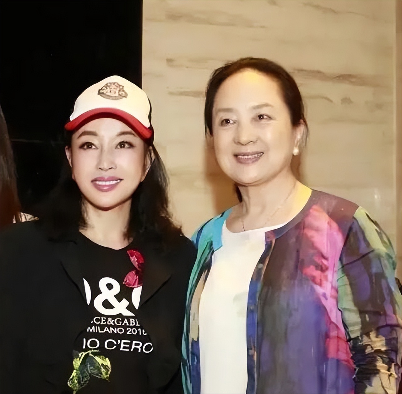 刘晓庆年轻最美照片,八十年代家喻户晓的大美女刘晓庆