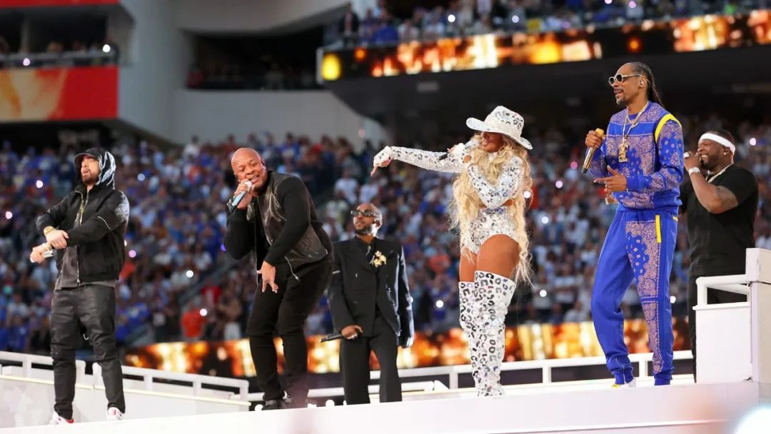 佳得乐被球队扔掉视频,篮球馆佳得乐赞助