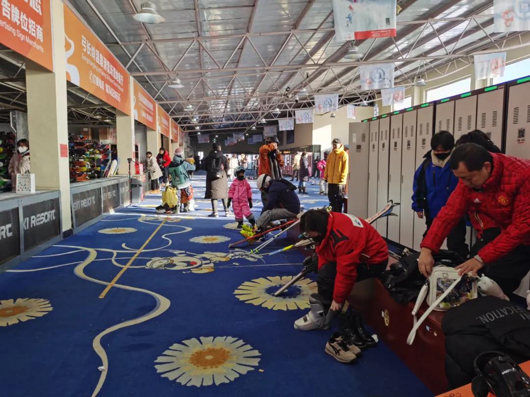 弓长岭滑雪旅游攻略,弓长岭东风湖滑雪