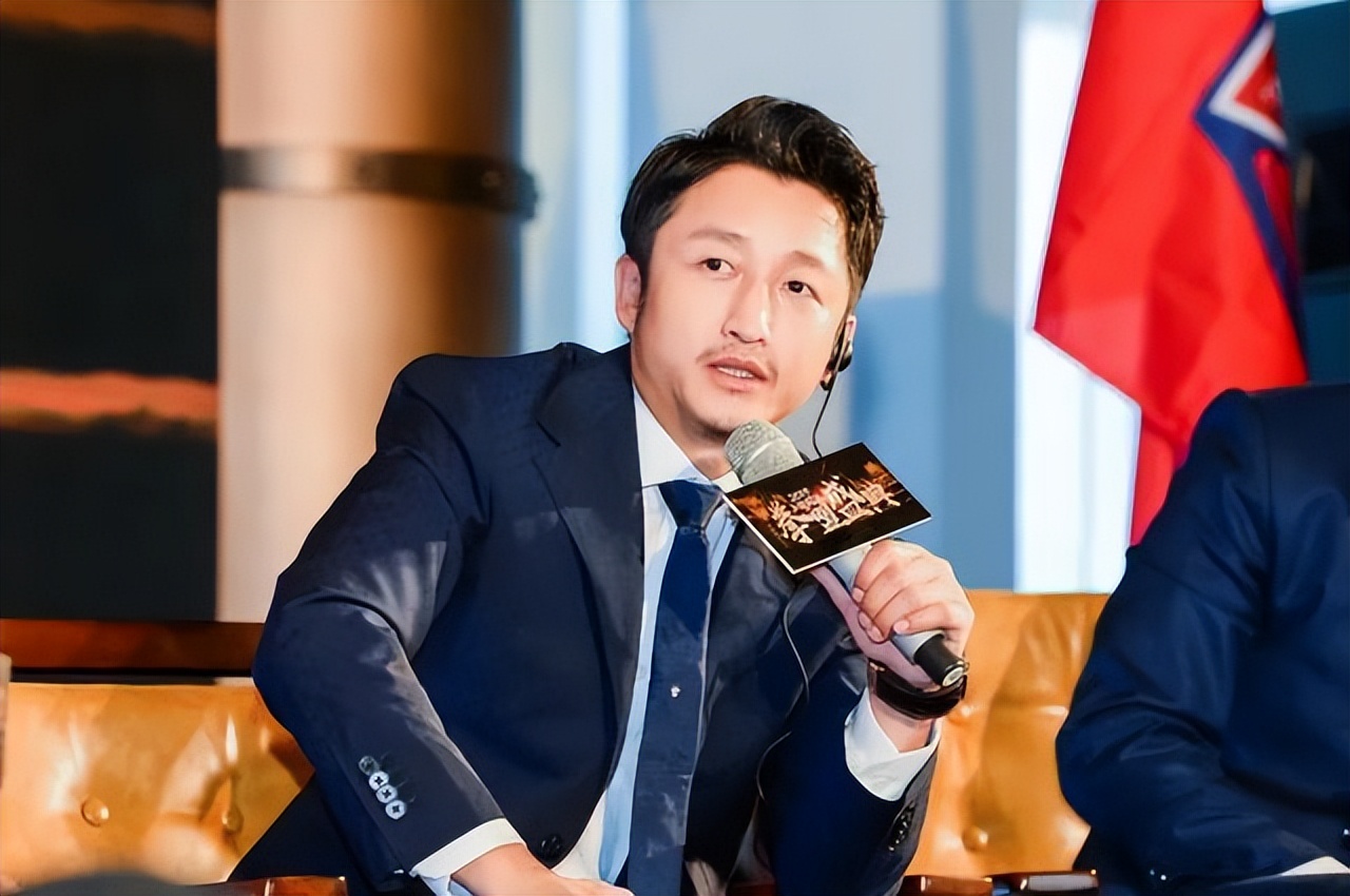 争议！邹市明变身博士祝福高考生好运，网友：谁给你发的毕业证？