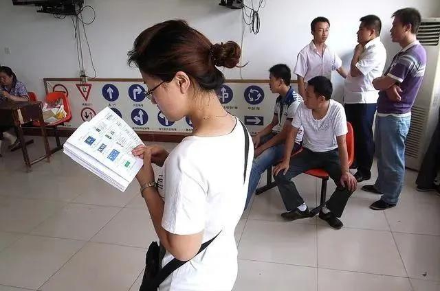 驾考科目一技巧和口诀完整版,驾考科目一技巧口诀速记方法讲解