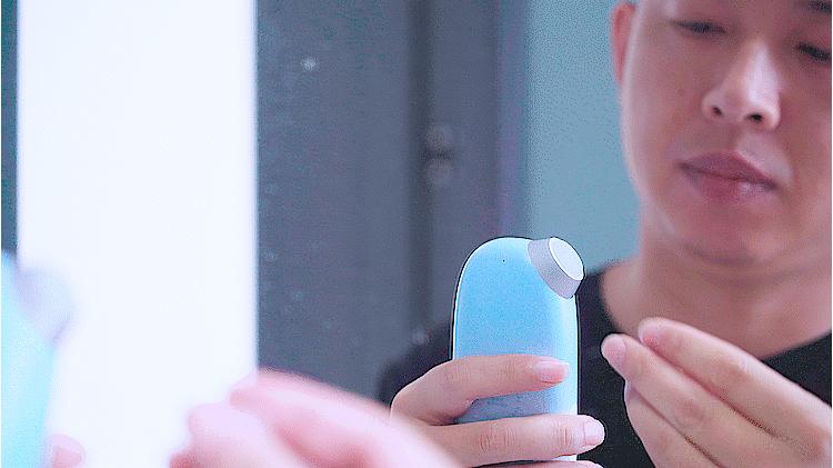 doco小气泡去黑头蓝光版,doco小气泡黑头仪案例