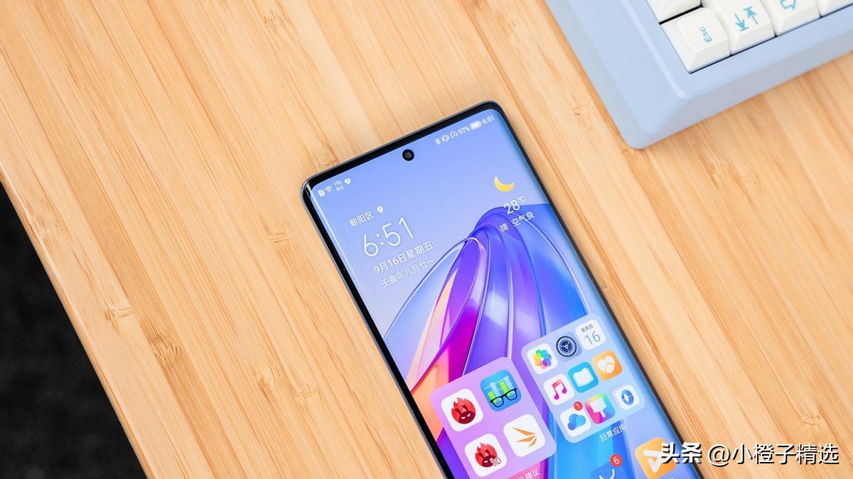 荣耀x40现在还值得买吗,荣耀x40值得学生入手吗