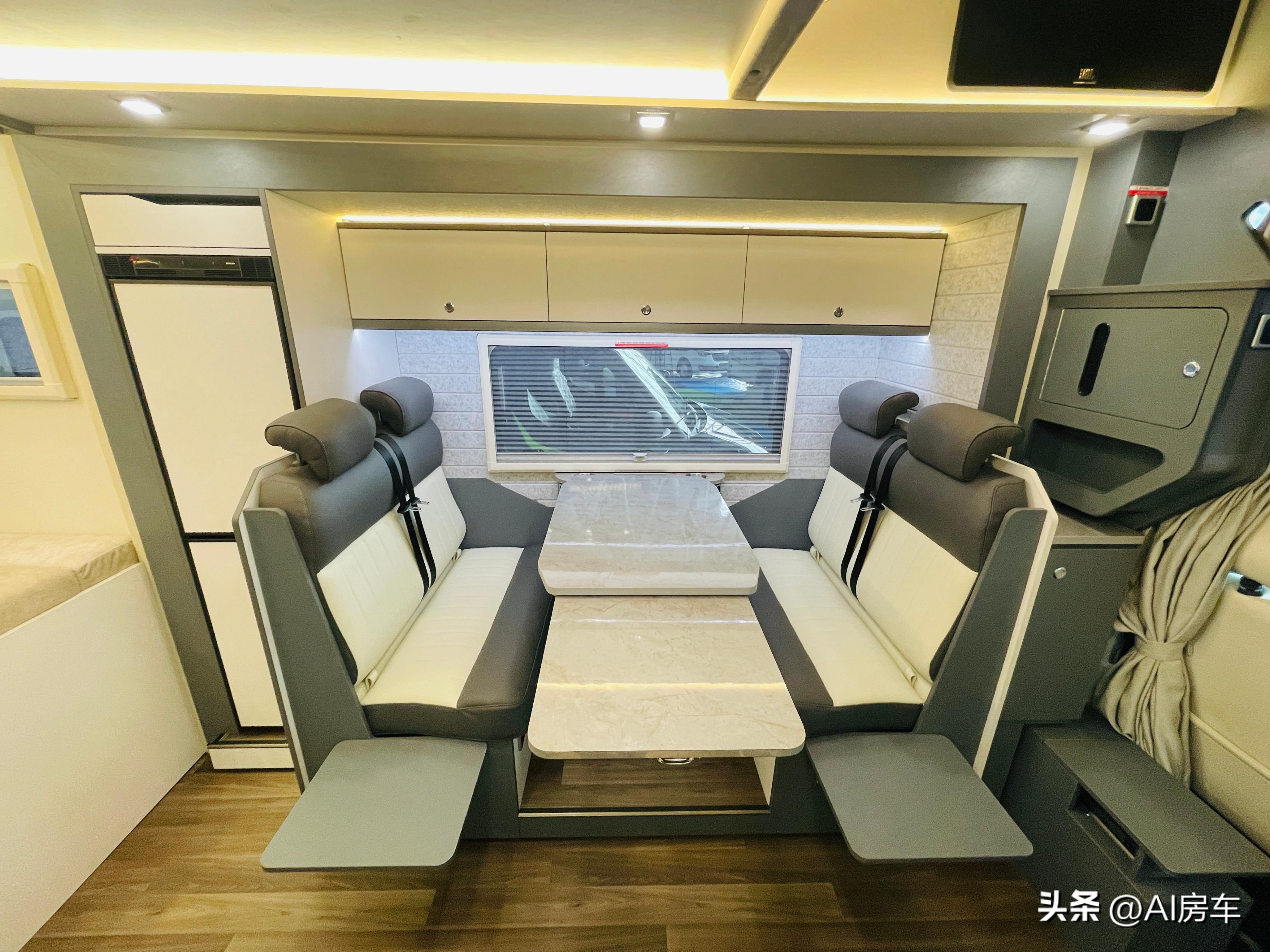 戴德E途SE双拓展房车,22款戴德e途plus双拓展房车