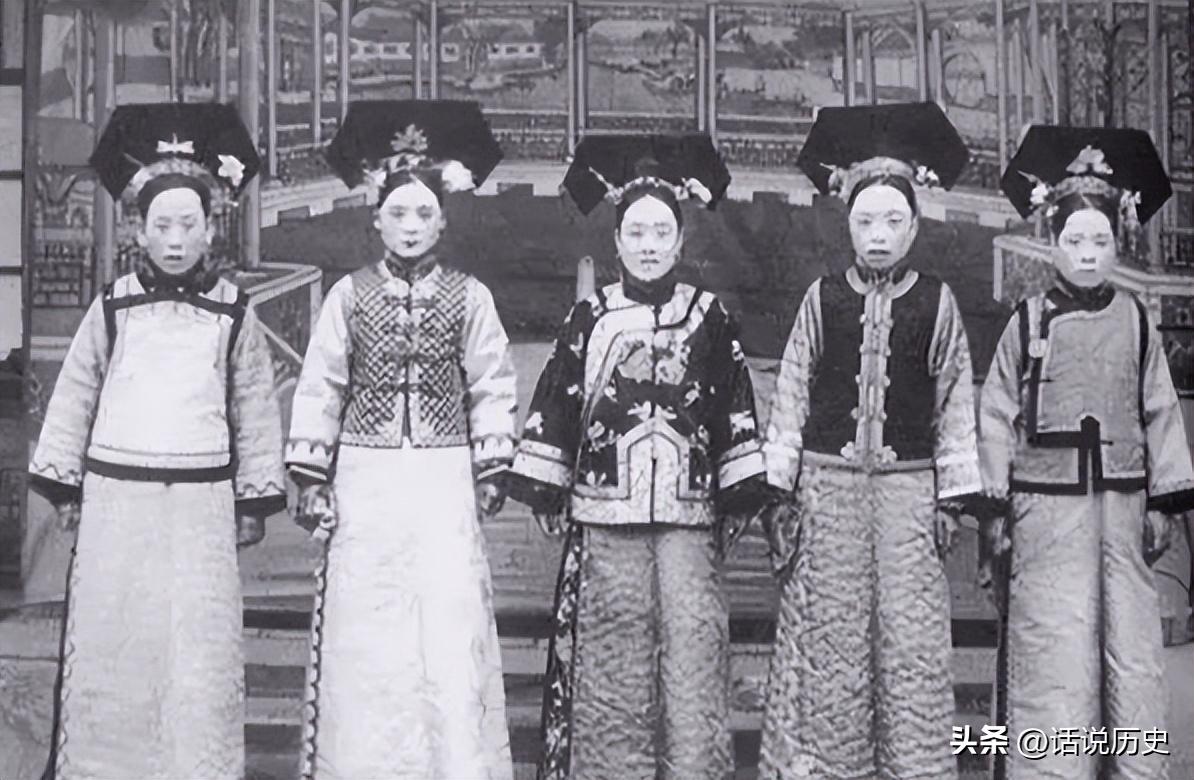 21张真实又罕见的老照片，阴毛假发工作者，我怀疑他用错地方了2