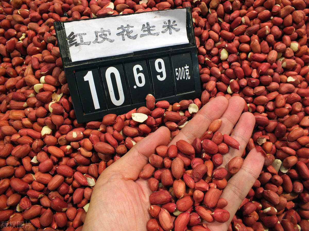 每日粮价：玉米上涨范围扩大小麦却回落，有企业收玉米送化肥