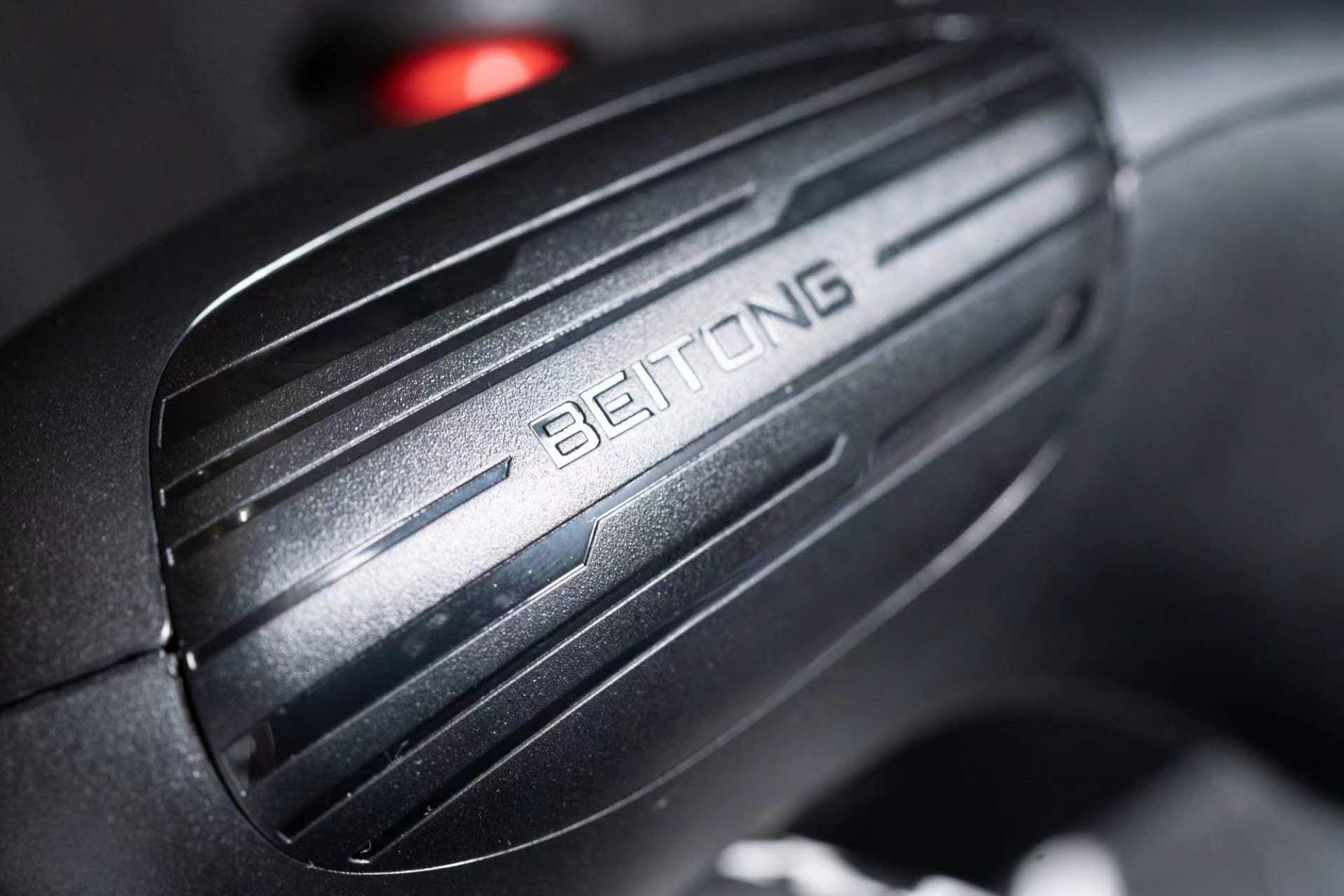 switchpro手柄国产平替雷神,switchpro手柄和北通阿修罗