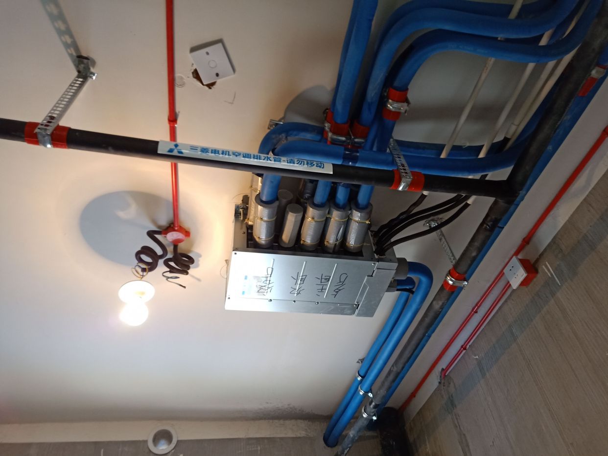 风管机空调和分体式空调的优缺点,家庭风管机和中央空调有什么区别