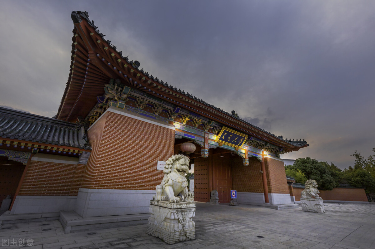 上海交大和西安交大专业,上海交大和西安交大谁厉害