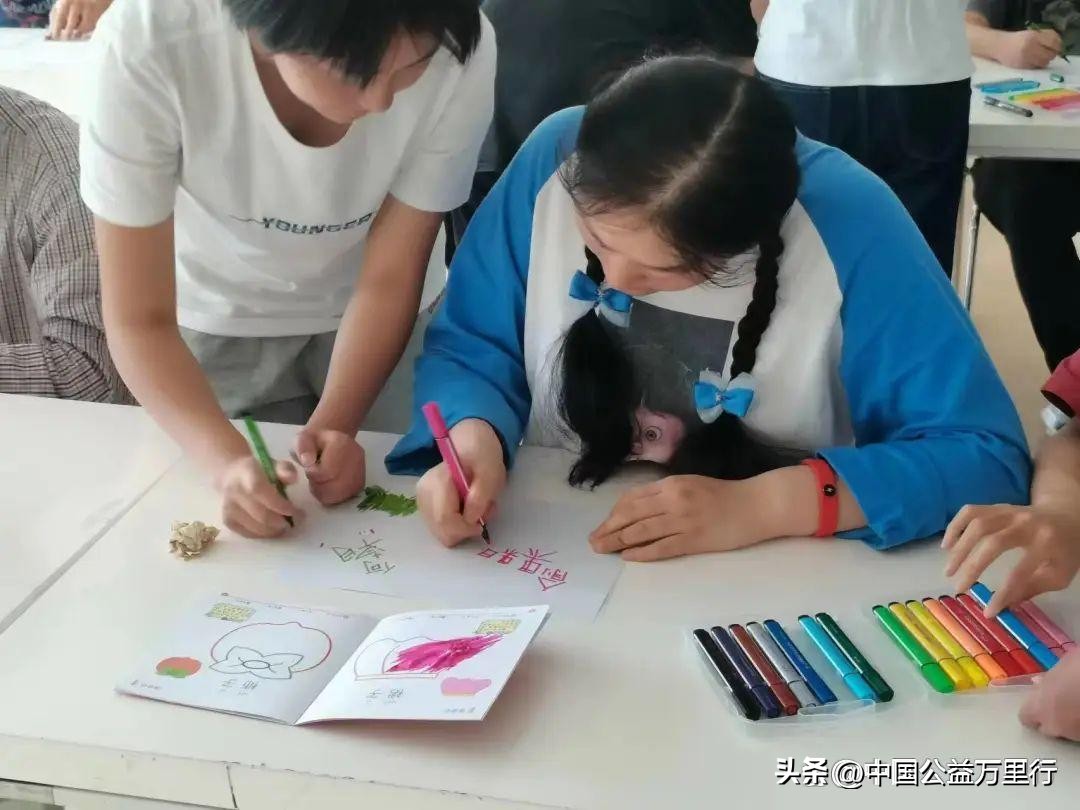 五行辨疾恙,七彩绘流光