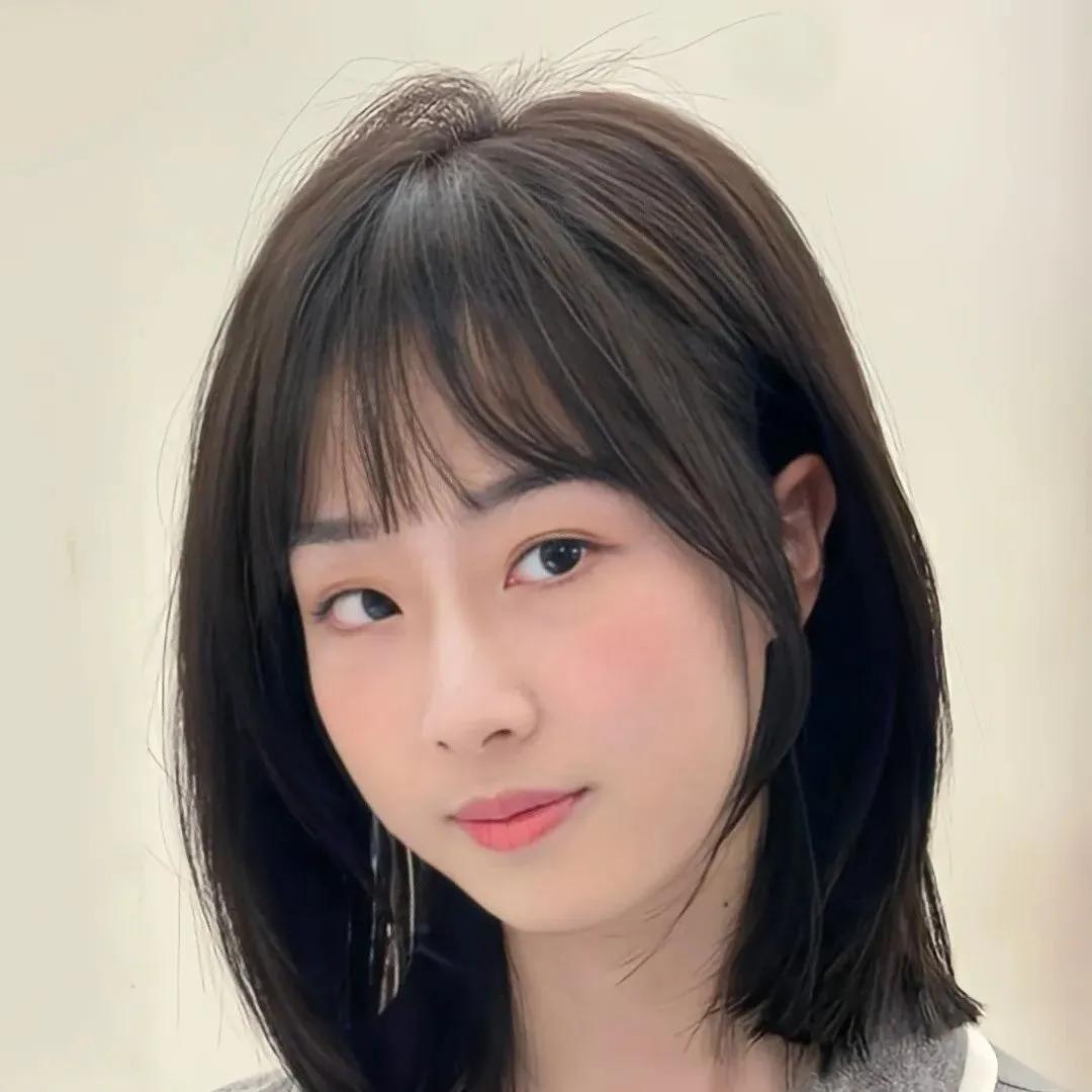 高层次锁骨发中长怎么剪,高层次锁骨发中长怎么造型