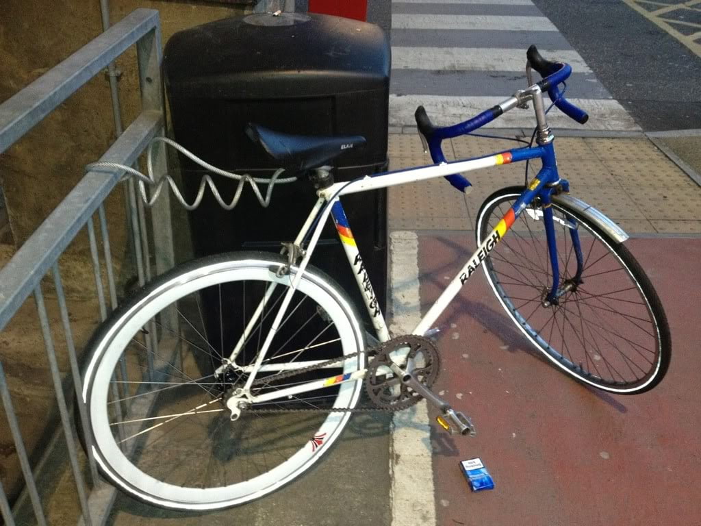 怎样锁自行车最安全,自行车锁哪种最安全