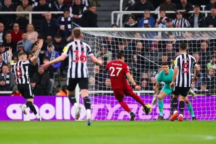 利物浦英超联赛不败纪录终结,利物浦冲击英超史上最强开局