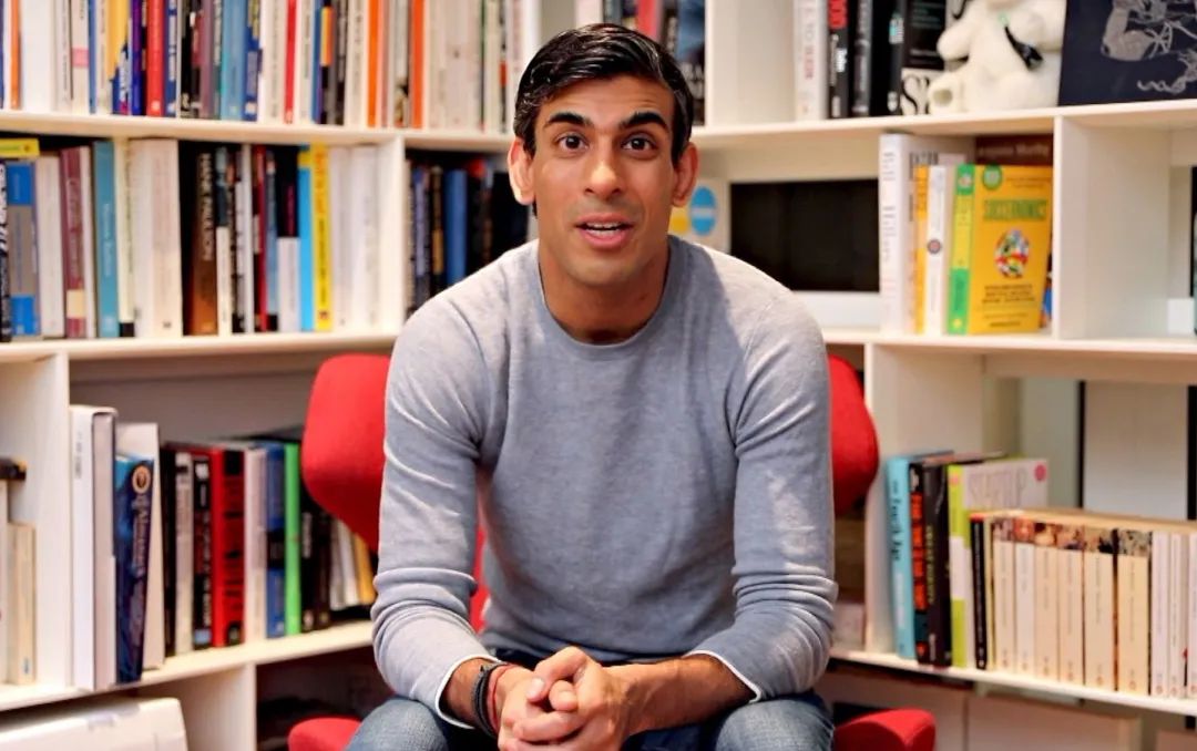 英国新首相的身高,最年轻首相英国