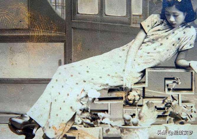 【晚清*楼青**秘影】*楼青**女丰乳肥臀，媚态撩人，风情尽显！