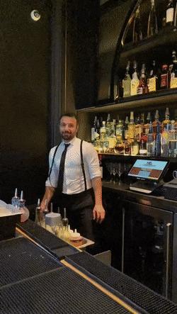 丝袜上可以纹身吗,穿丝袜能看出来纹身吗