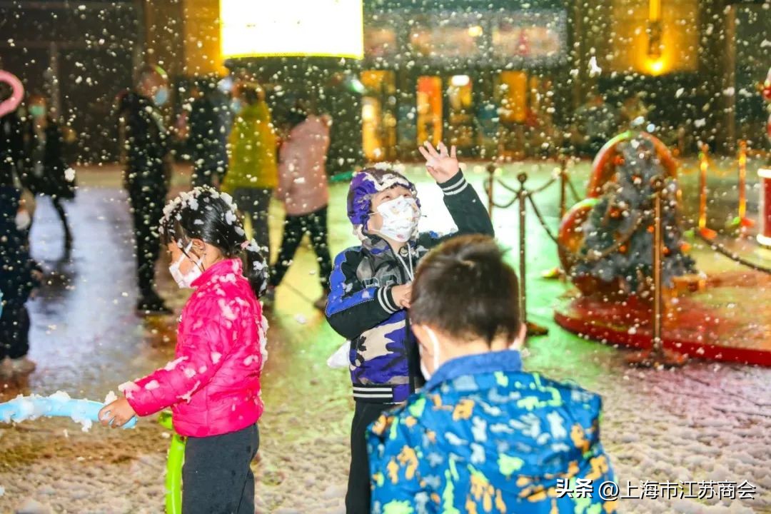 以情感温度赋能商业上海环球港实力出圈