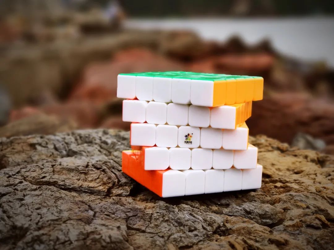 玩魔方怎么才能快速回归原位,你玩过魔方吗
