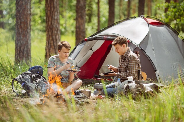 野外迷路怎么自救,野外迷路怎么办小技巧