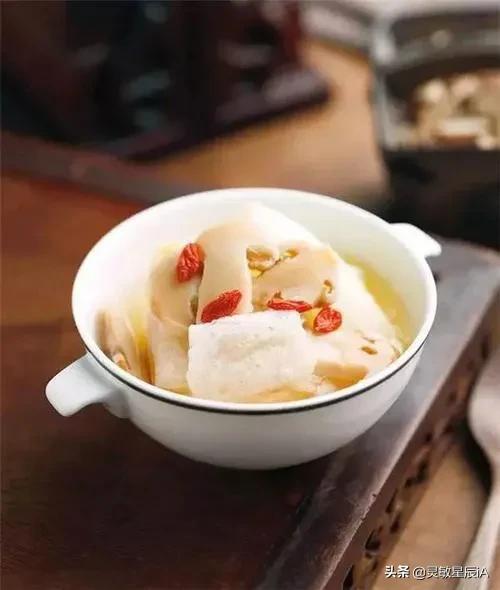 央视报道万菌之王松茸,万菌之王碳烤松茸