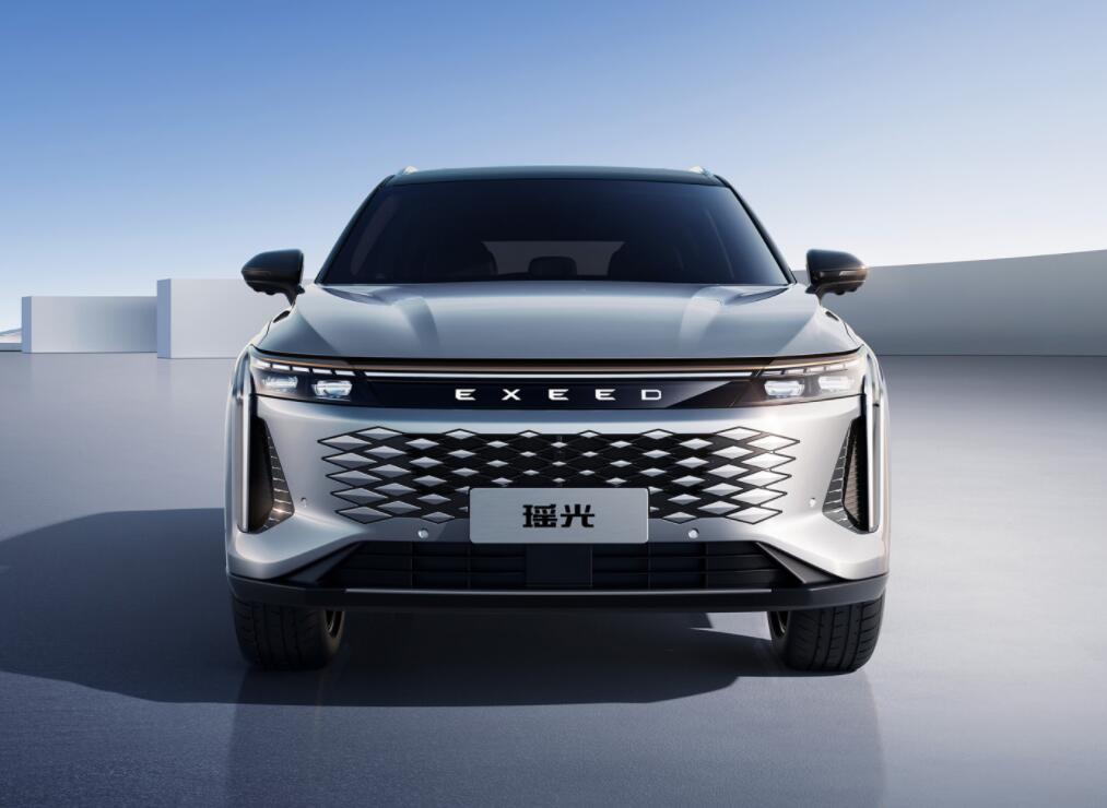 艾瑞泽82.0tvs瑞虎9,艾瑞泽8与瑞虎9价格