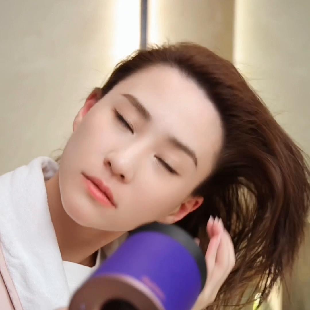 夏天选一款好闻的水果来洗头放松吧！奇异果🥝or苹果🍎？...