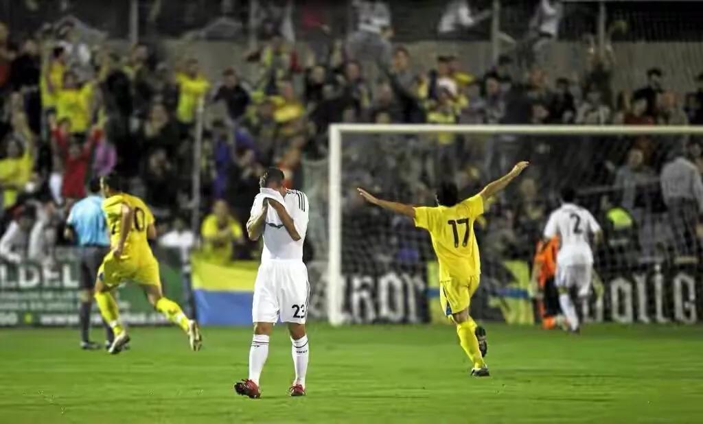 热爱足球就这么简单,热爱足球人的失望无奈瞬间