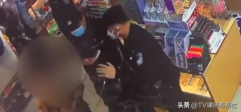 冤枉女孩偷文具店主道歉,9岁女孩偷文具店东西后续