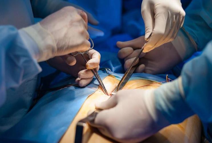 胆囊结石有什么症状及危害,胆囊结石并发症有哪些