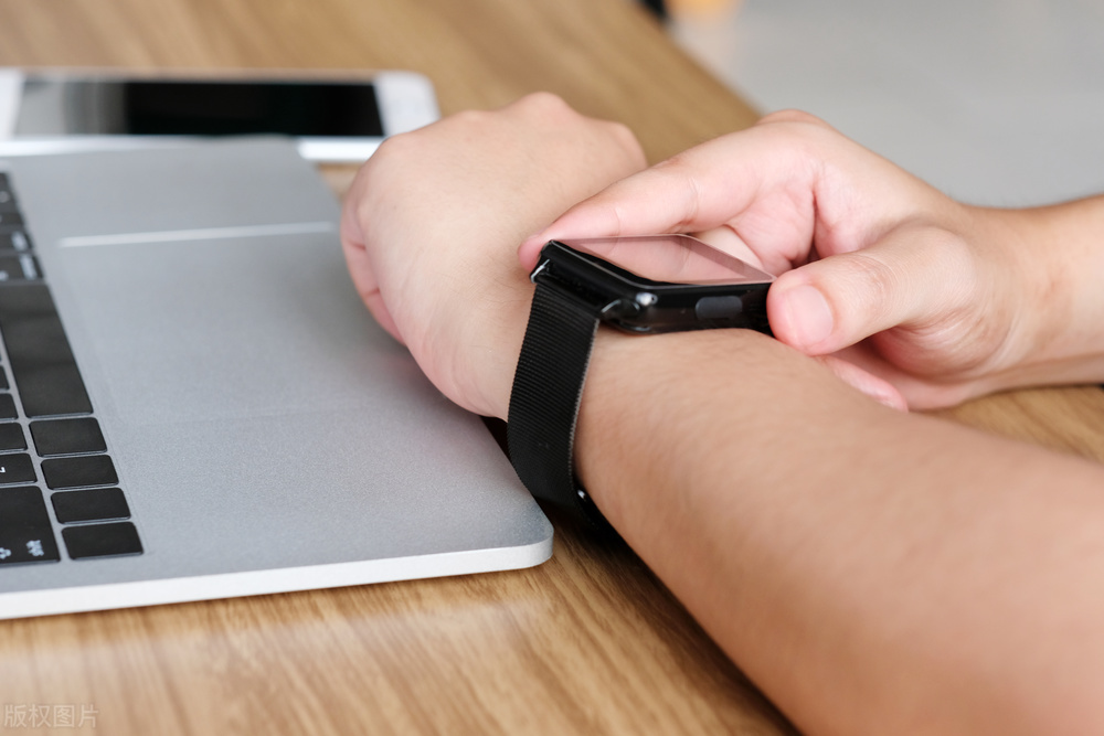 华为watchgt3血氧饱和度怎么测,华为手表在火腿上测出心率