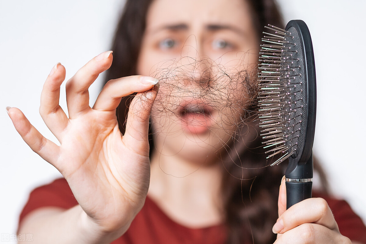 黑芝麻和何首乌能治脱发吗,黑色何首乌怎么治疗脱发