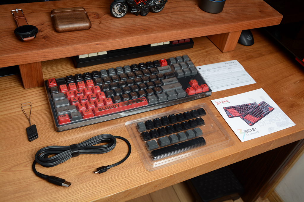 花一把的钱体验三把的手感，血手幽灵T87LT变速光轴机械键盘开箱