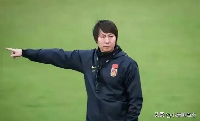 李铁进“囚”，妻离子散