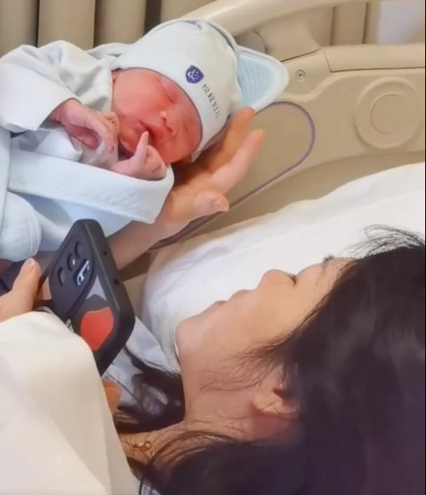 三个月婴儿认母识人的认知,宝宝三个多月认生怎么办