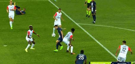 想开了！梅西今晨又造点+让点！1镜头最风骚，并非两度挑传内少