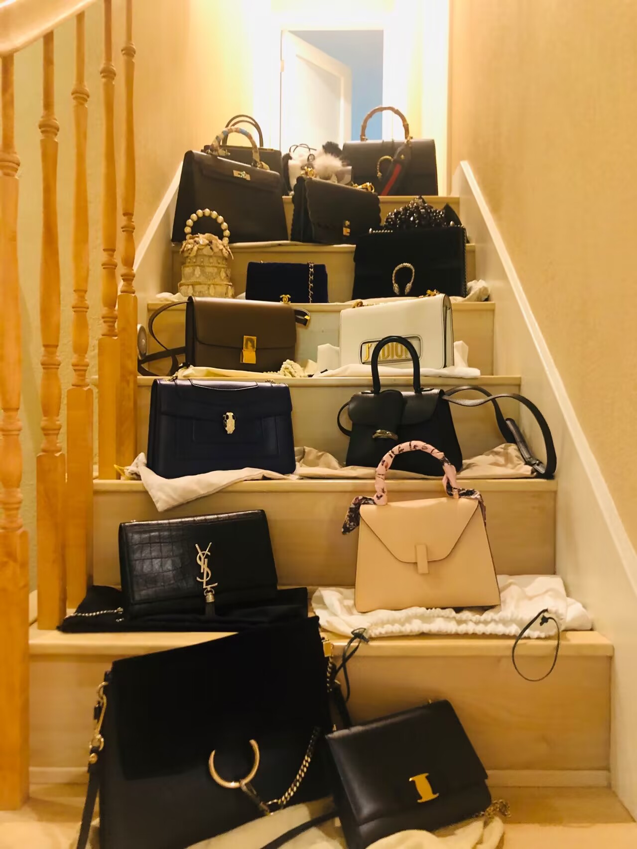 踩雷名牌包 (踩雷包)