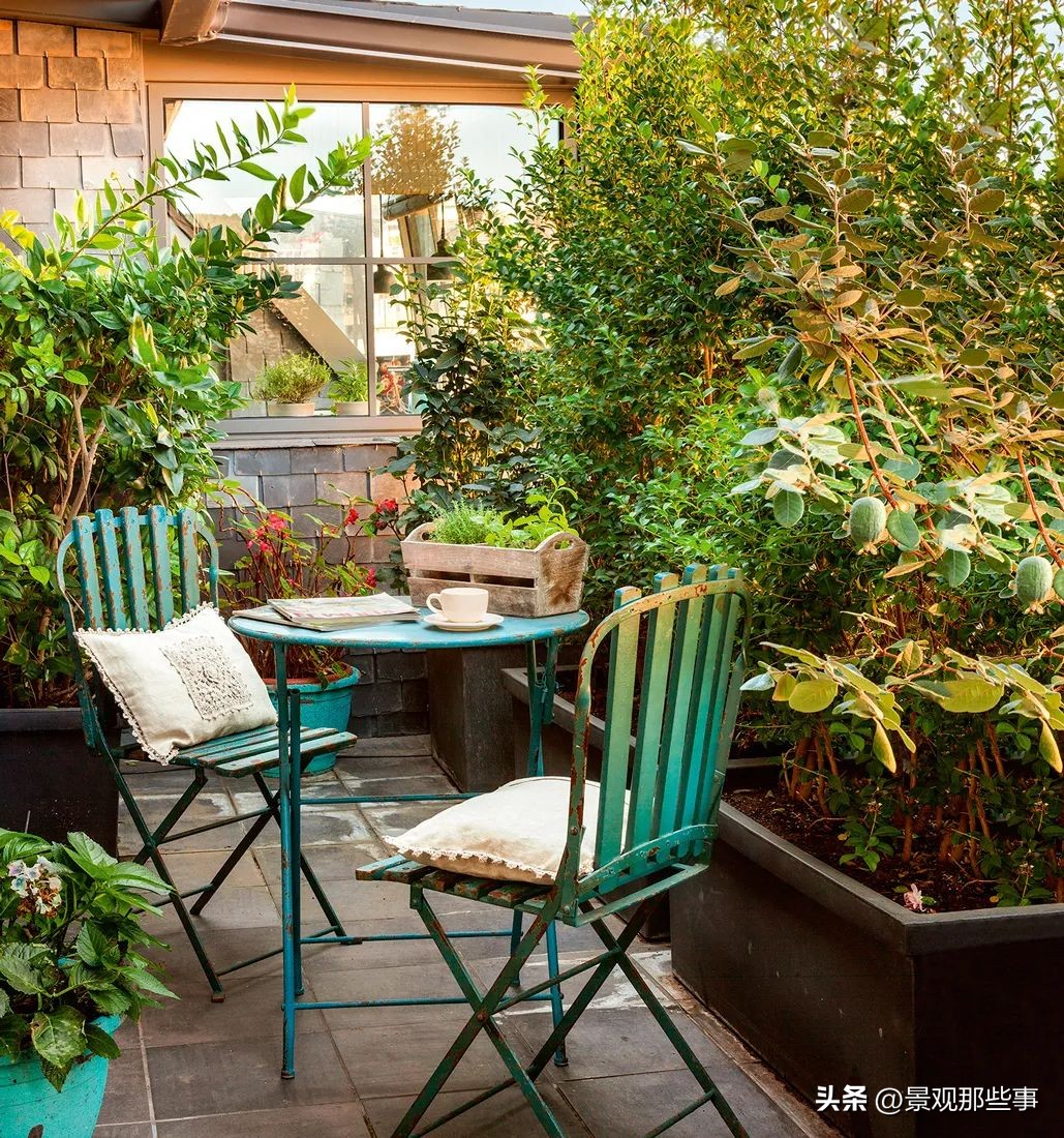 毫不犹豫的买了顶楼带露台的房子,顶楼带露台和二楼带露台