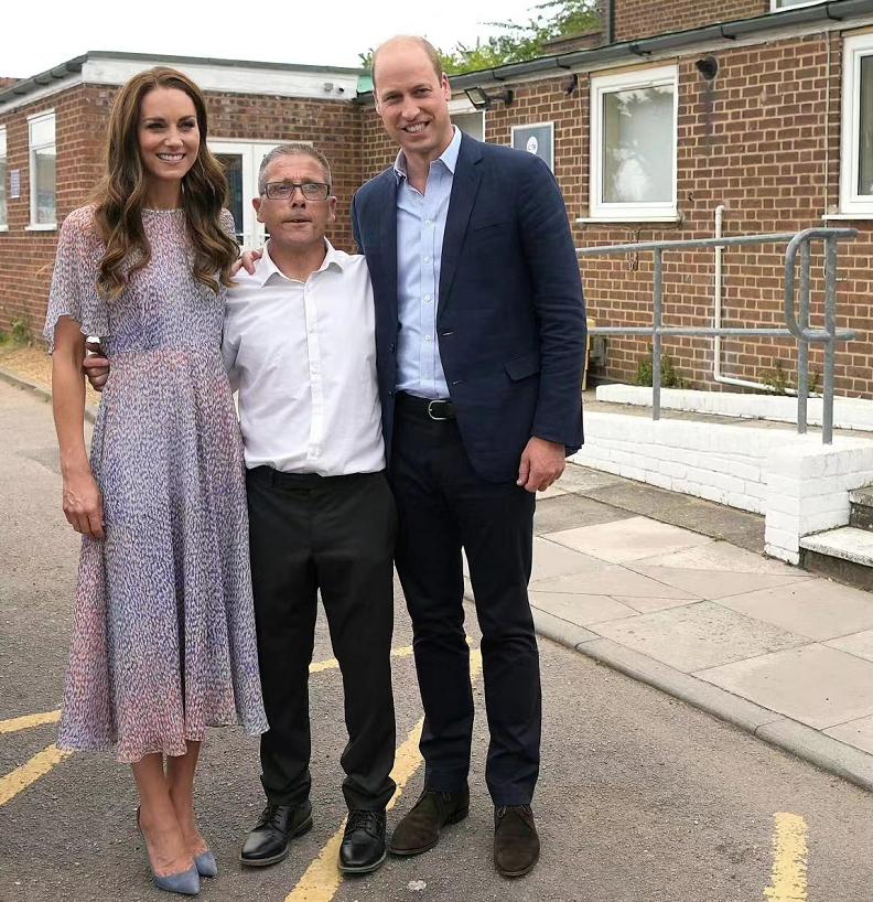 凯特王妃高贵不失优雅,凯特王妃穿着低调