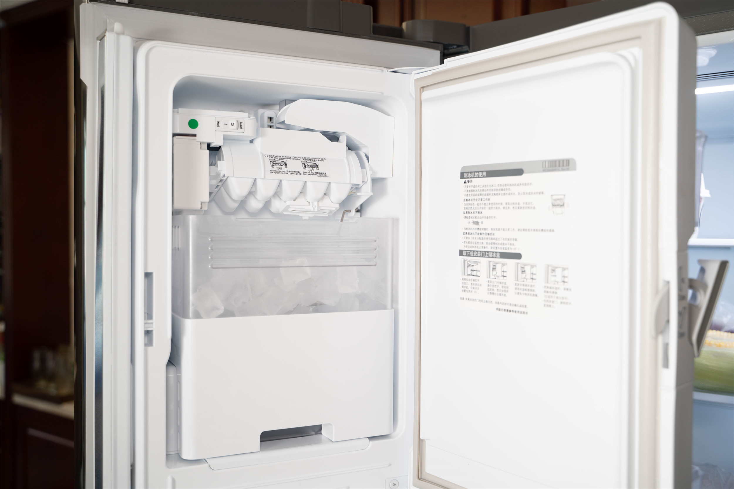 让我恩宠有加的冰箱是啥样的？LG敲一敲制冰冰箱测评体验