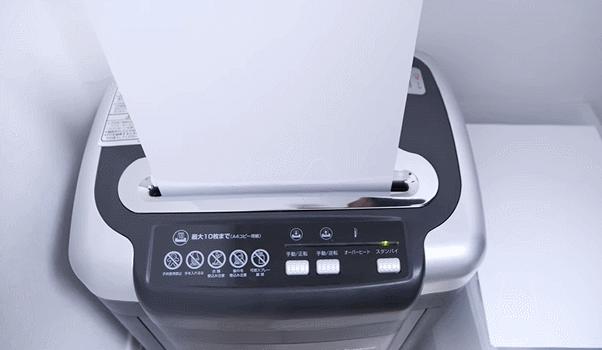 日本小哥用豆腐做刀,日本小哥铸刀全过程视频