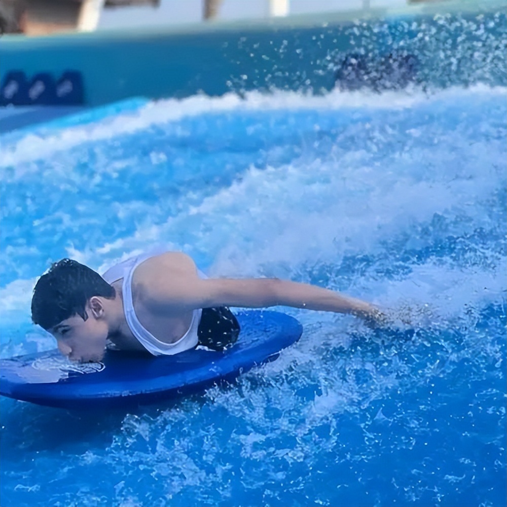 身残志坚残疾男子,身残志坚卡塔尔世界杯