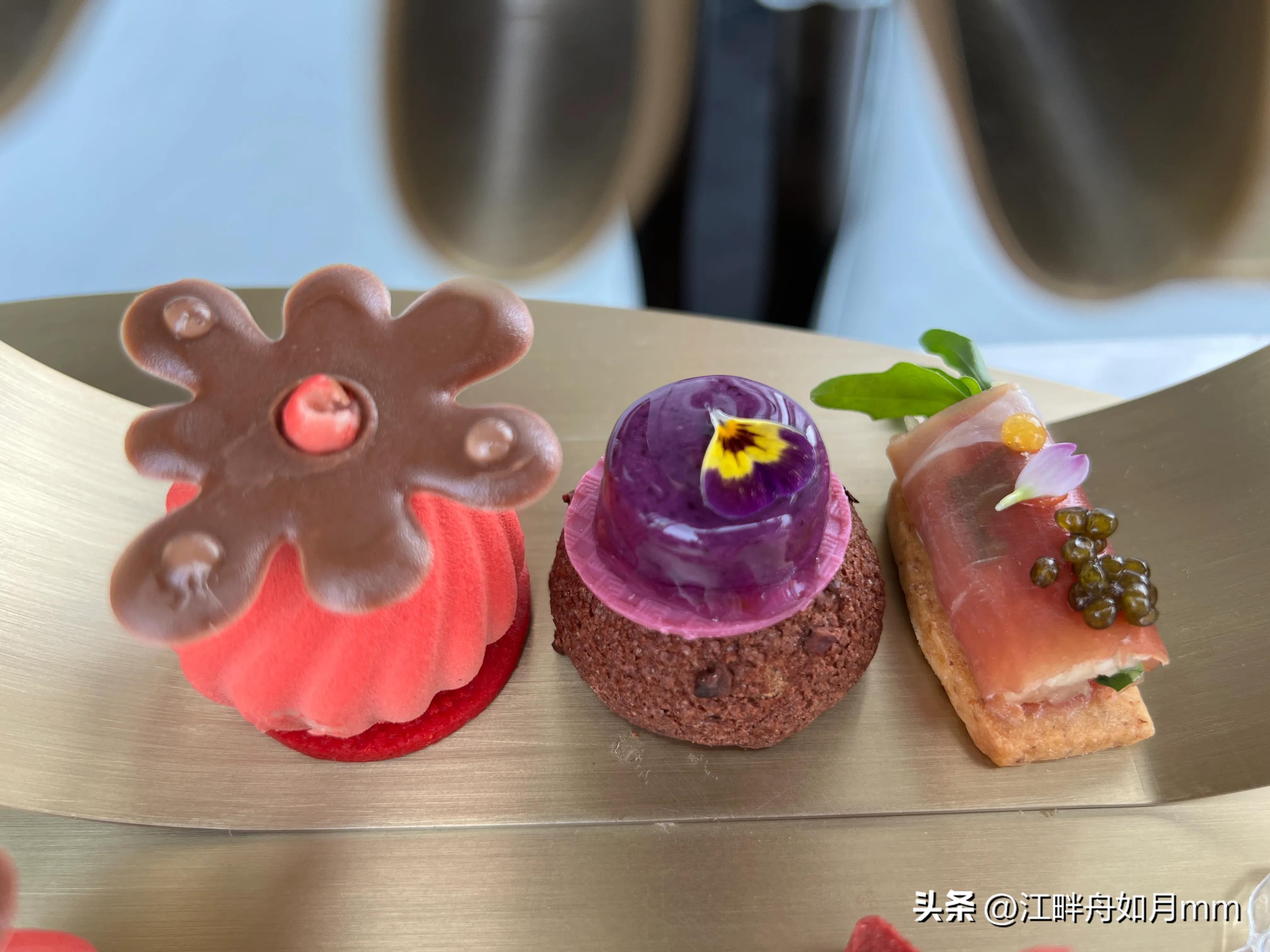 计划没有变化快，我妈突然腰腿疼、头晕不能翻身，29号中午住院了