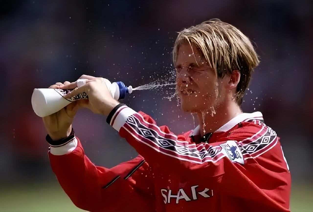 贝克汉姆是不是当今足坛第一帅,贝克汉姆无解一球