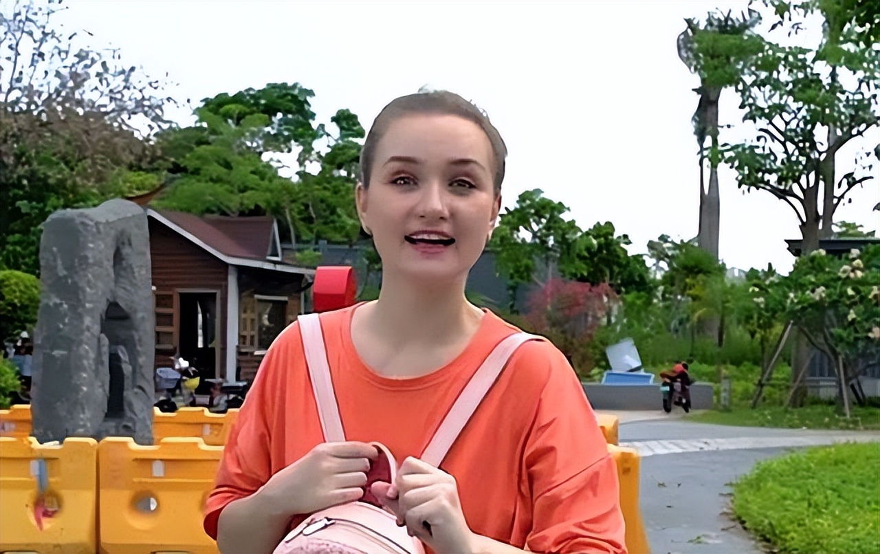 意大利的伯妮与中国婆婆斗智斗勇,意大利超模伯妮个人资料