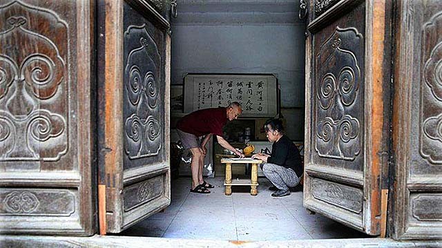 当年那个扬言100亿补偿也不卖房的河南村民，如今成了博物馆馆长