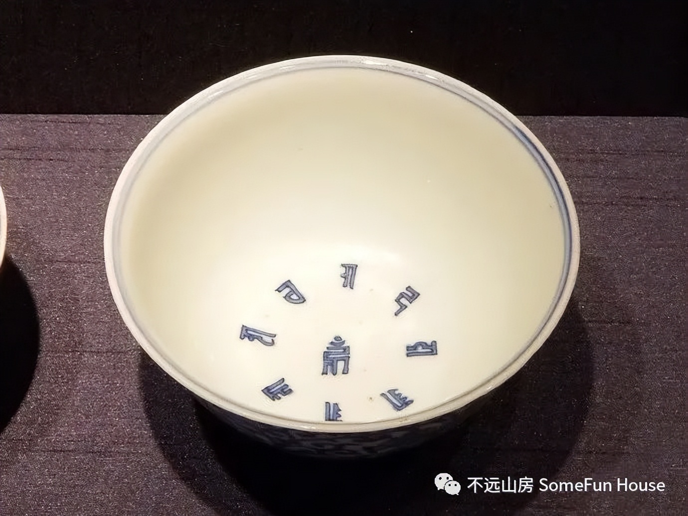 万历晚期青花瓷器特点,万历朝有没有无款官窑瓷器