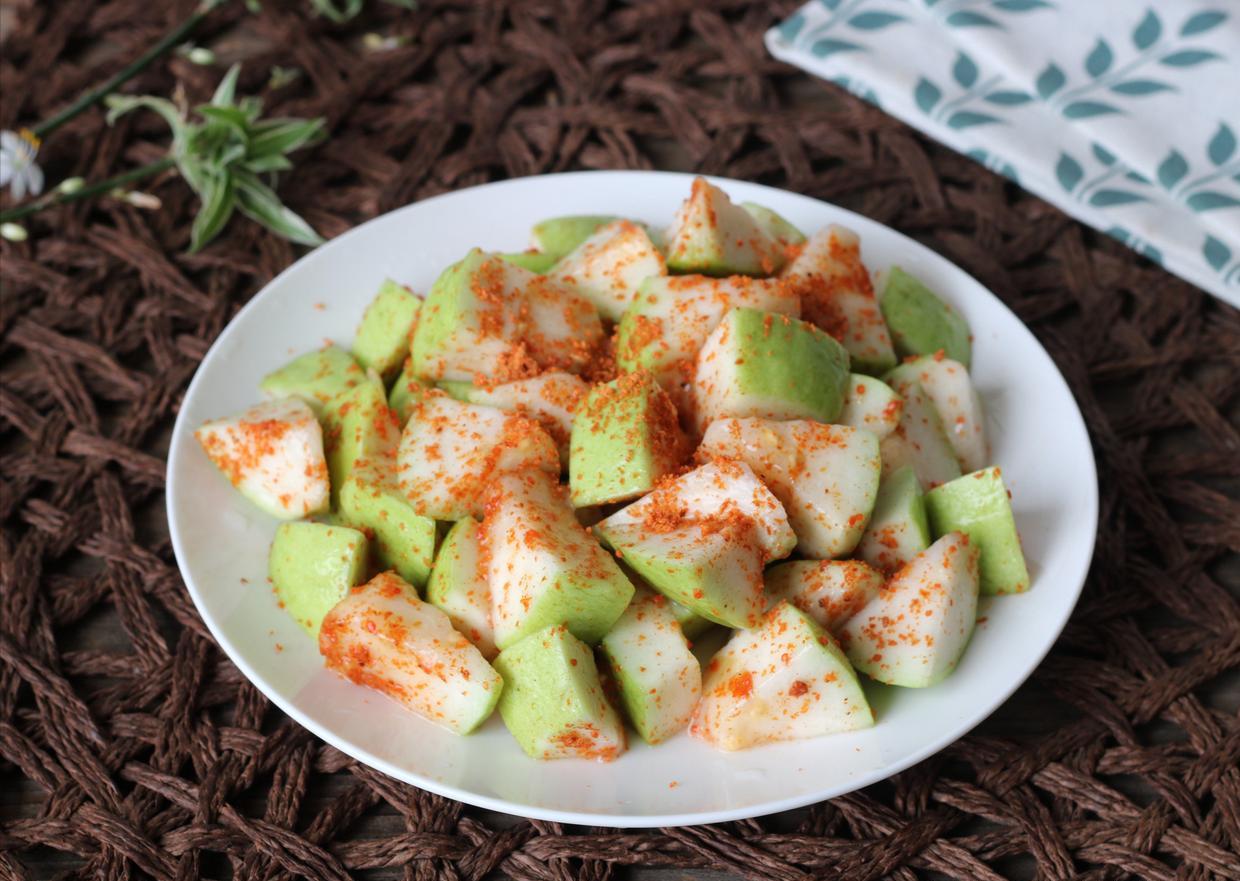 6月这水果2元1斤，每次遇到买一箱，简单一拌，营养又解馋