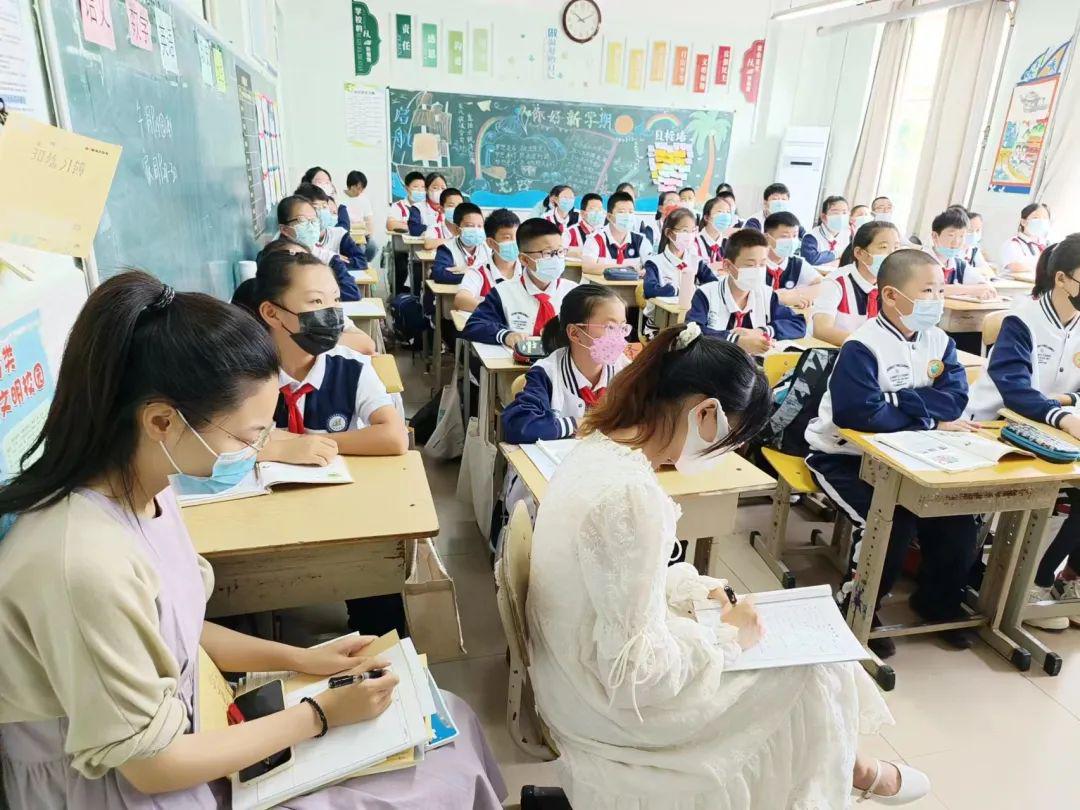 青岛第四十四中学：发散英语思维，点燃智慧之光