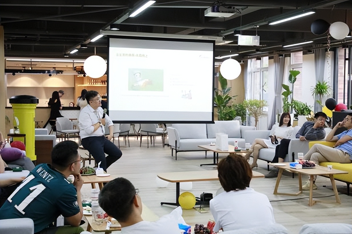 济南市中区“红·新·埠”系列报道之四：扬“企”红帆，引领青年人才筑梦双创基地